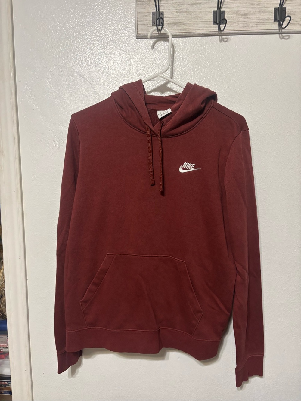 Nike Men's Maroon Pullover Hoodie Crewneck